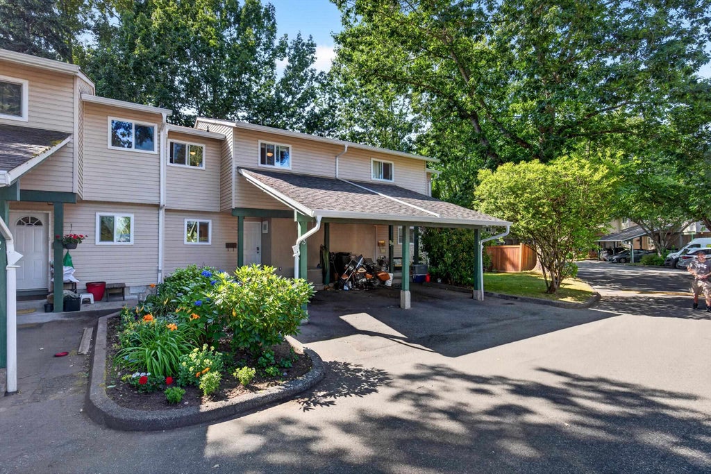 Photo of 20587 51a Avenue #3, Langley, BC V3A 7A4 (MLS # R3144154)
