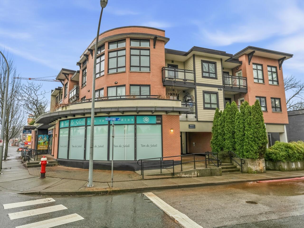 2664 Kingsway Avenue 201