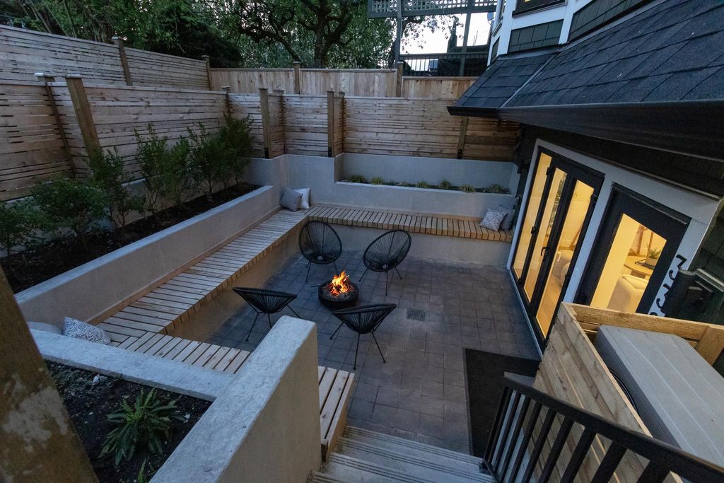 listing image 1101303794540696036