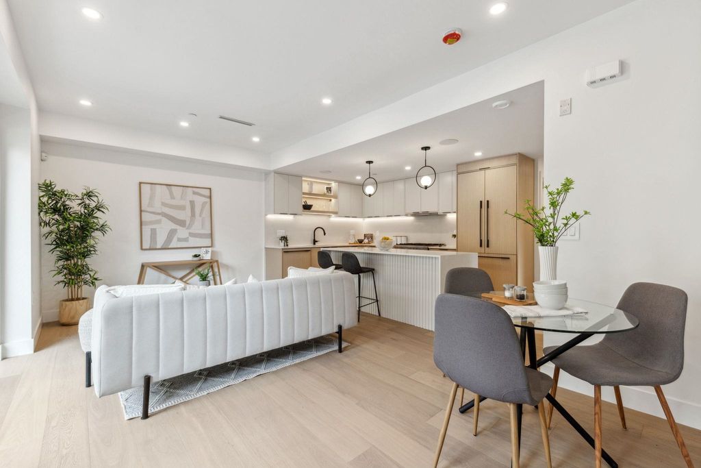 listing image 1100639407908359073