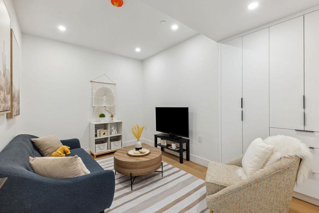 listing image 1108431543157915269