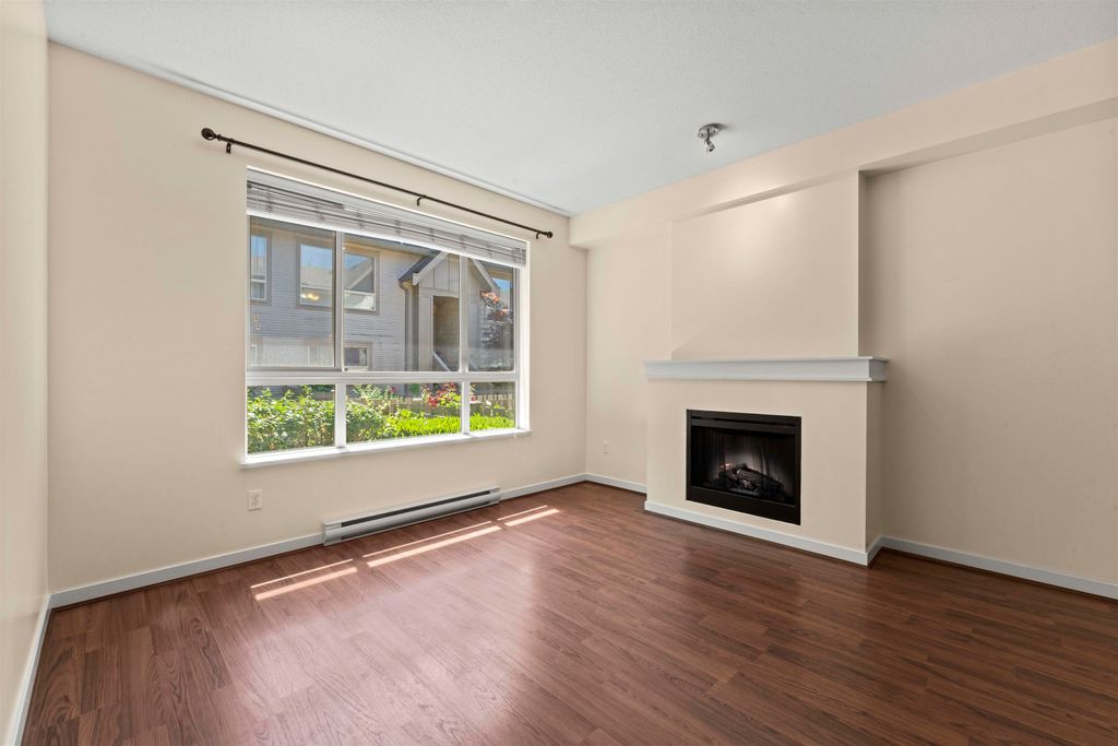 listing image 1107303115342782809