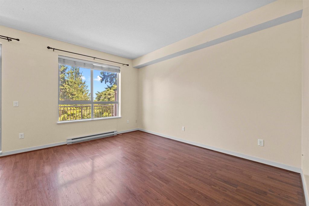 listing image 1100489676170800643