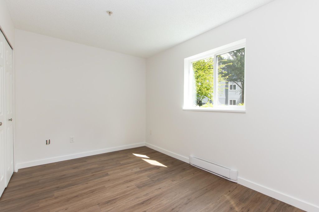 listing image 1101168933407060258
