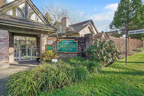 5221 Oakmount Crescent 34 Burnaby BC V5H 4R4