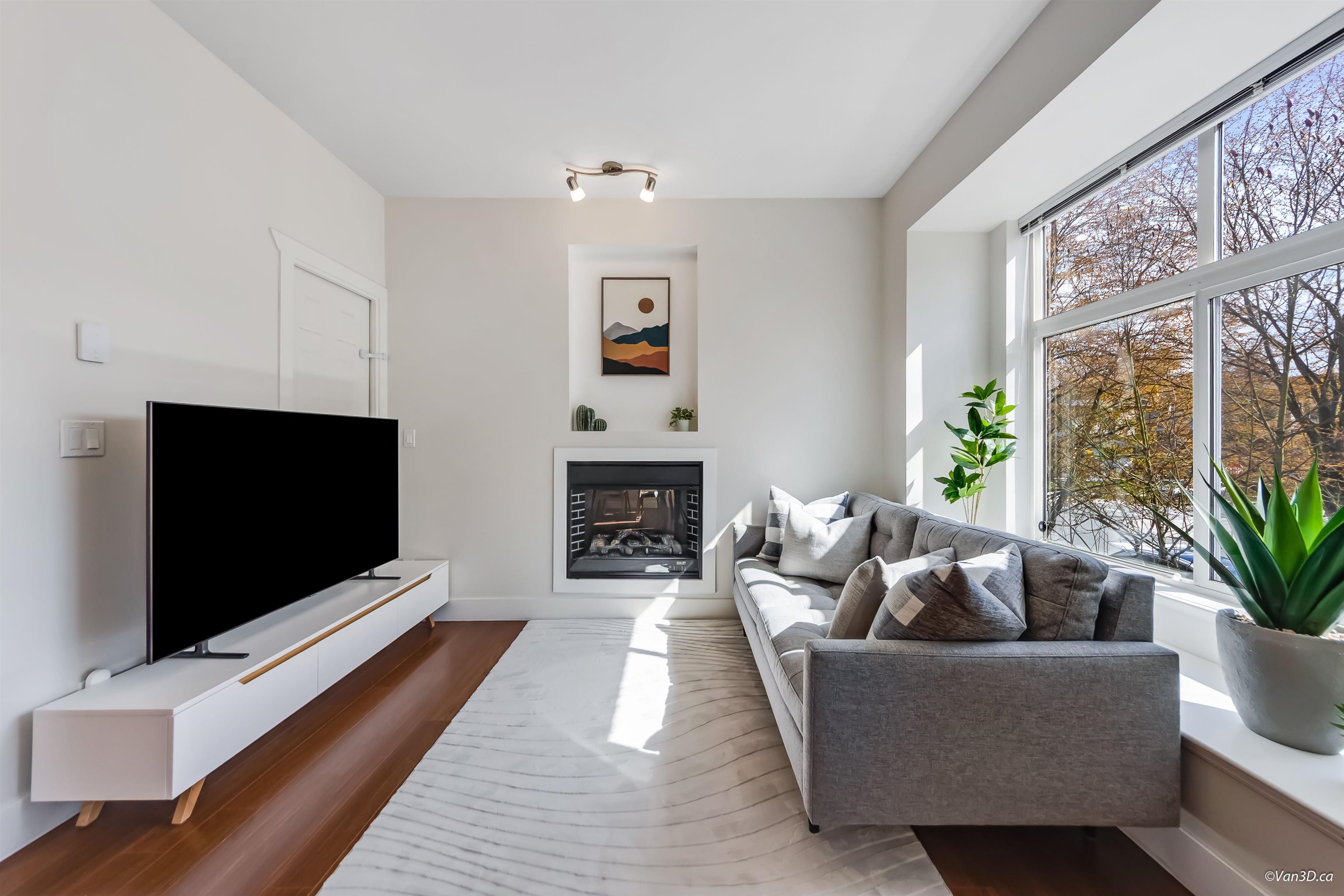 5155 Watling Street 228