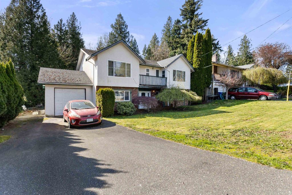Photo of 2121 Guilford Drive, Abbotsford, BC V2S 4Z3 (MLS # R3111919)