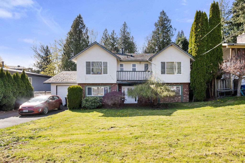 Photo of 2121 Guilford Drive, Abbotsford, BC V2S 4Z3 (MLS # R3111919)