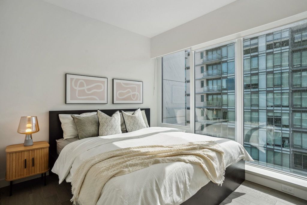 listing image 1101892750390320873