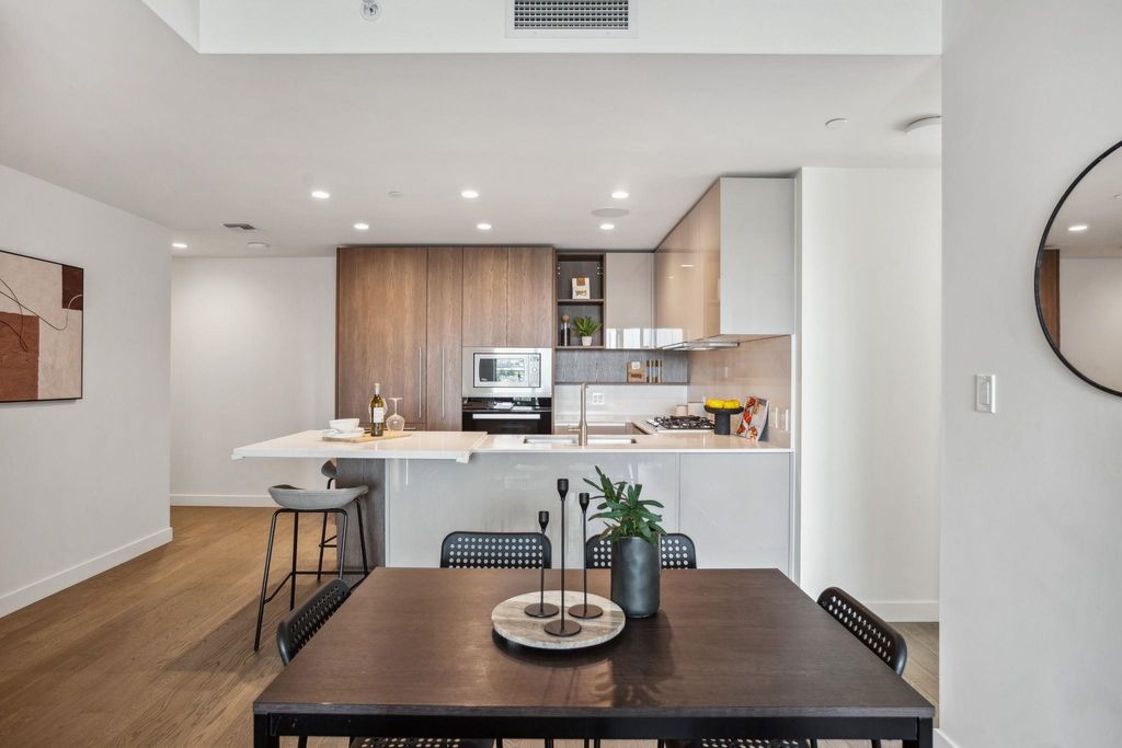 listing image 1103391465291210477