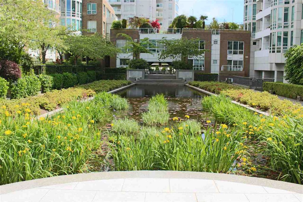 listing image 1108038258387461818