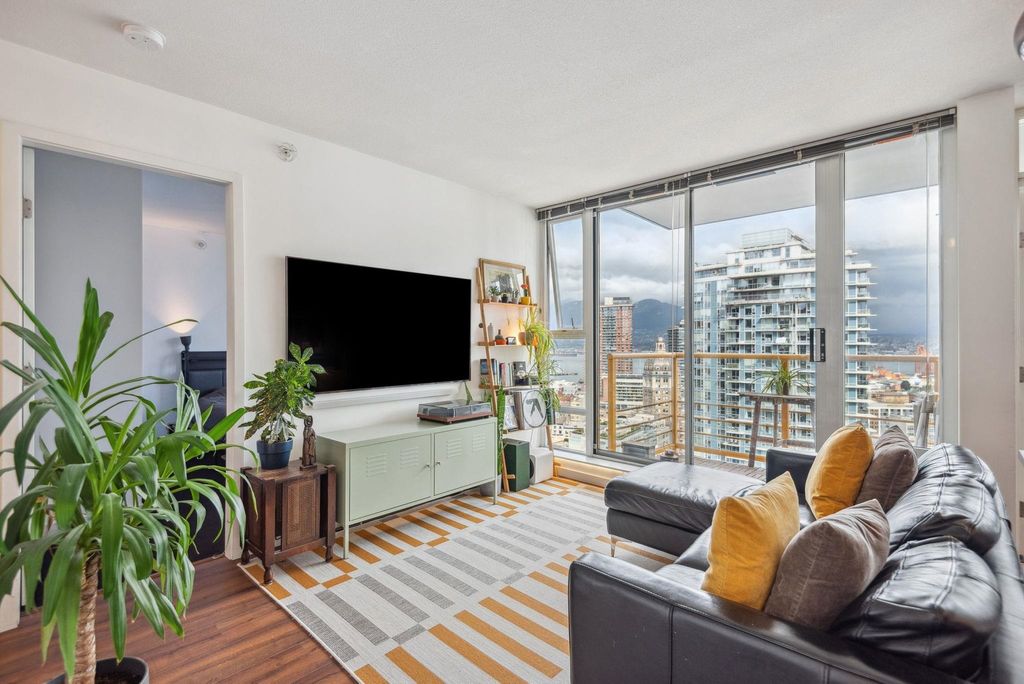 listing image 1107019901707927746