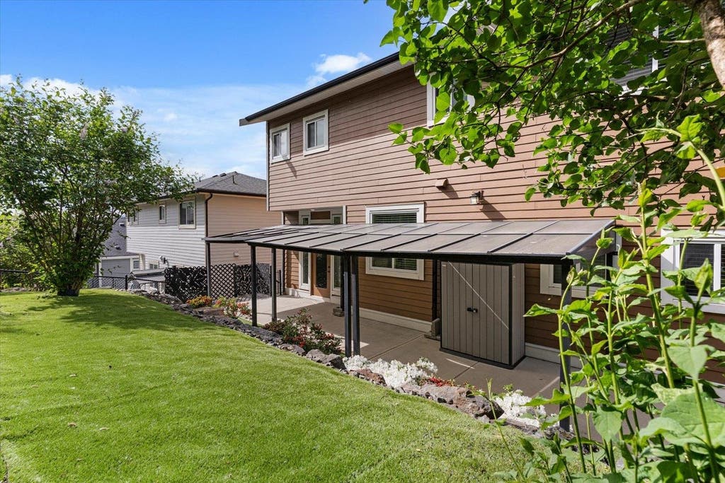 Photo of 50778 Ledgestone Place #63, Chilliwack, BC V2P 0E7 (MLS # R3151675)