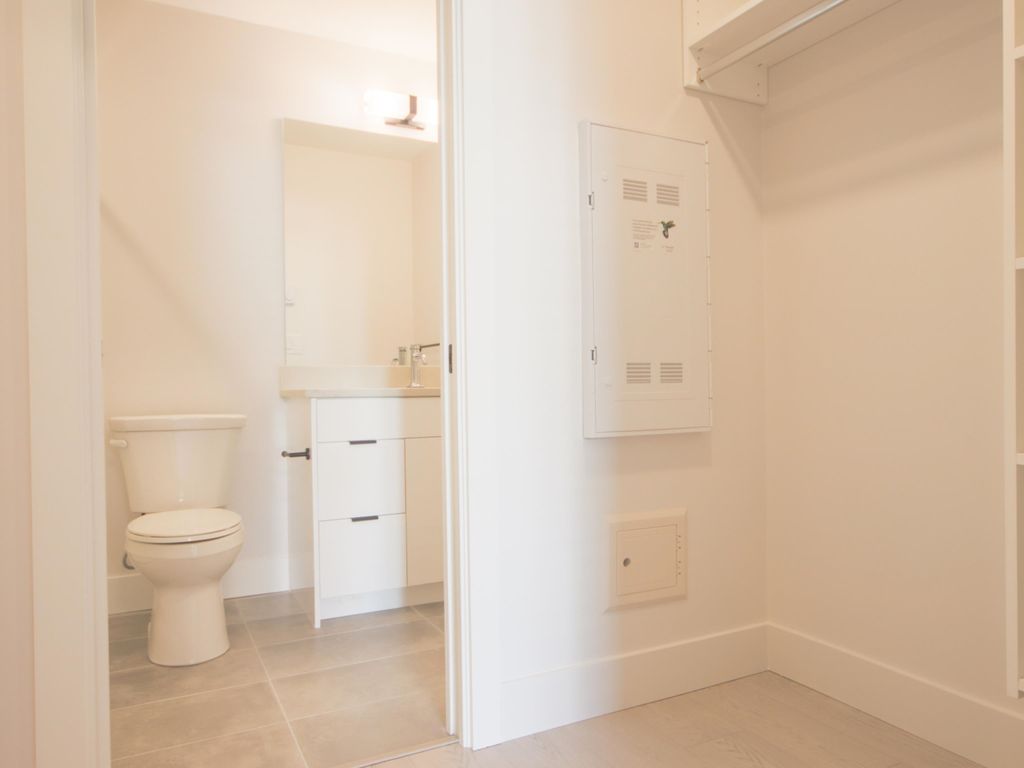 listing image 1106167729337025240