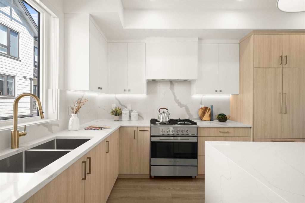 Photo of 16358 90 Avenue #64, Surrey, BC V4N 1A1 (MLS # R3149074)