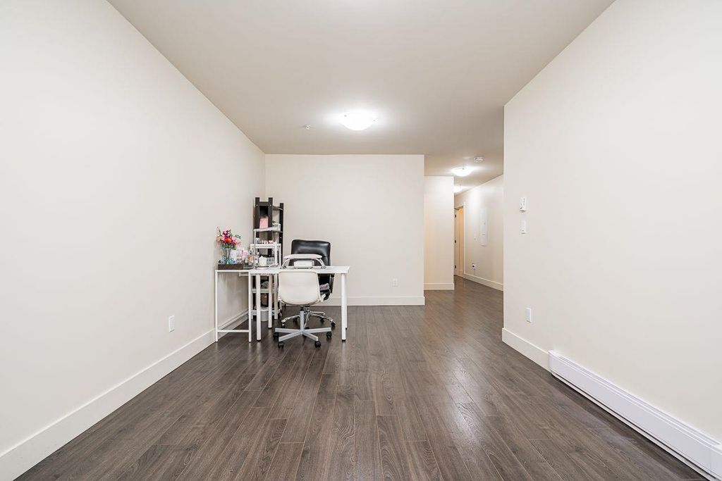 listing image 1108298481220773530