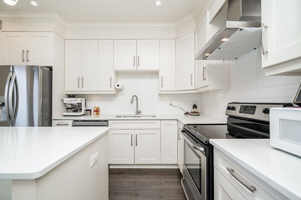 listing image 1106762713403027386