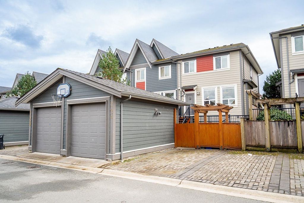 listing image 1108387310282590268