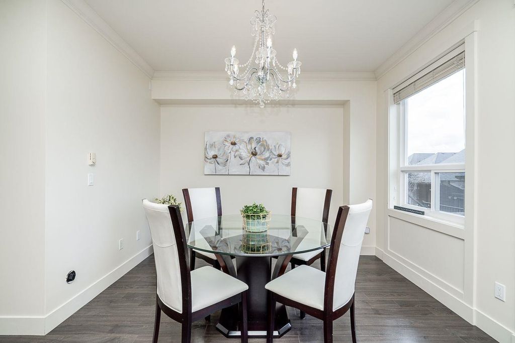listing image 1107152373451984120