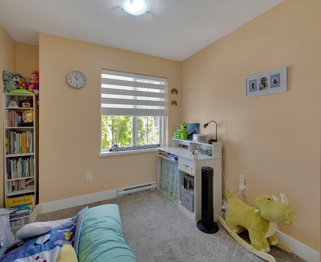 listing image 1100412381537921552