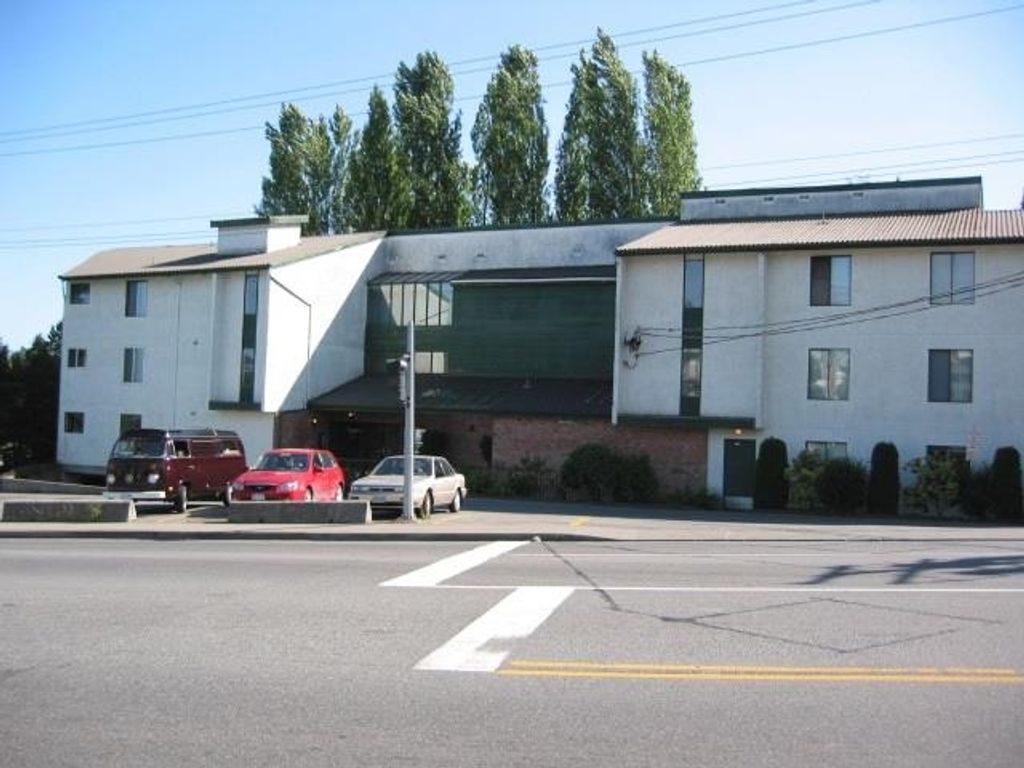 listing image 1101115703353632970