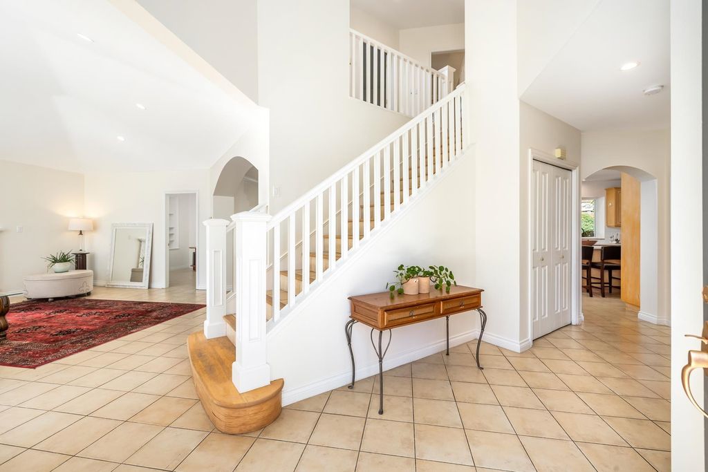 listing image 1100937352237071408