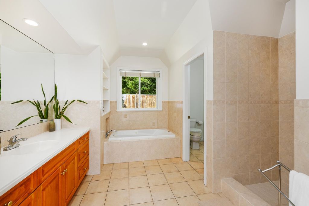 listing image 1106650107519995957