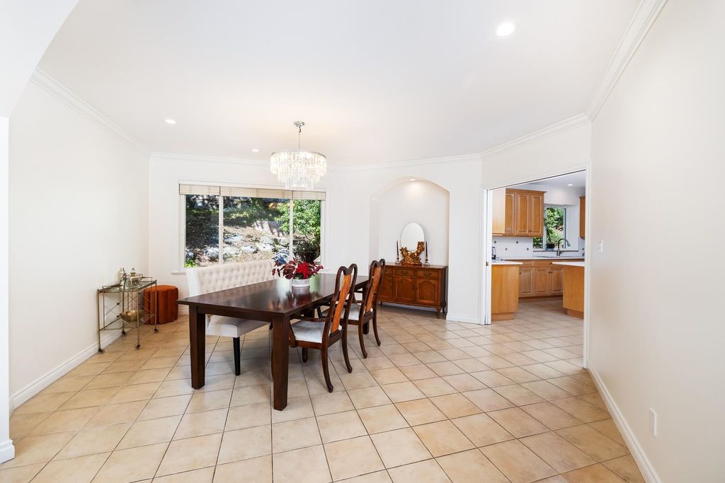 listing image 1100812314259763132