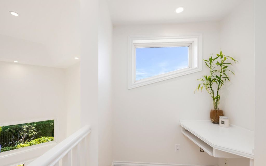 listing image 1101361177869753032