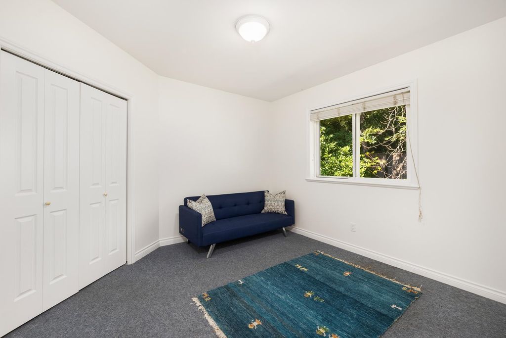 listing image 1102186889398987106