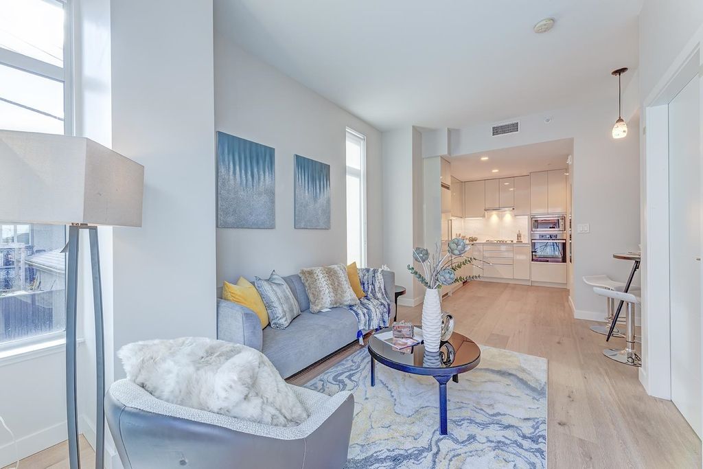 listing image 1100372440078343325