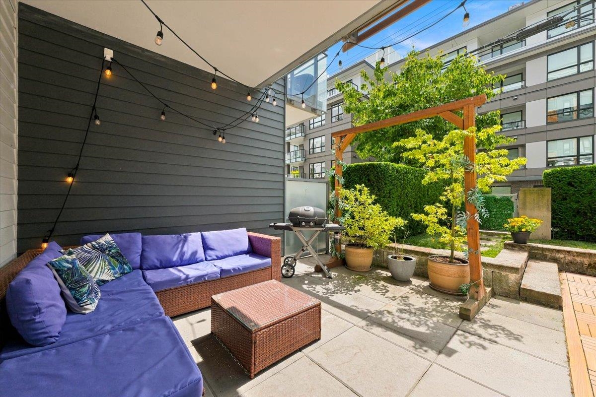 221 E 3 Street 3