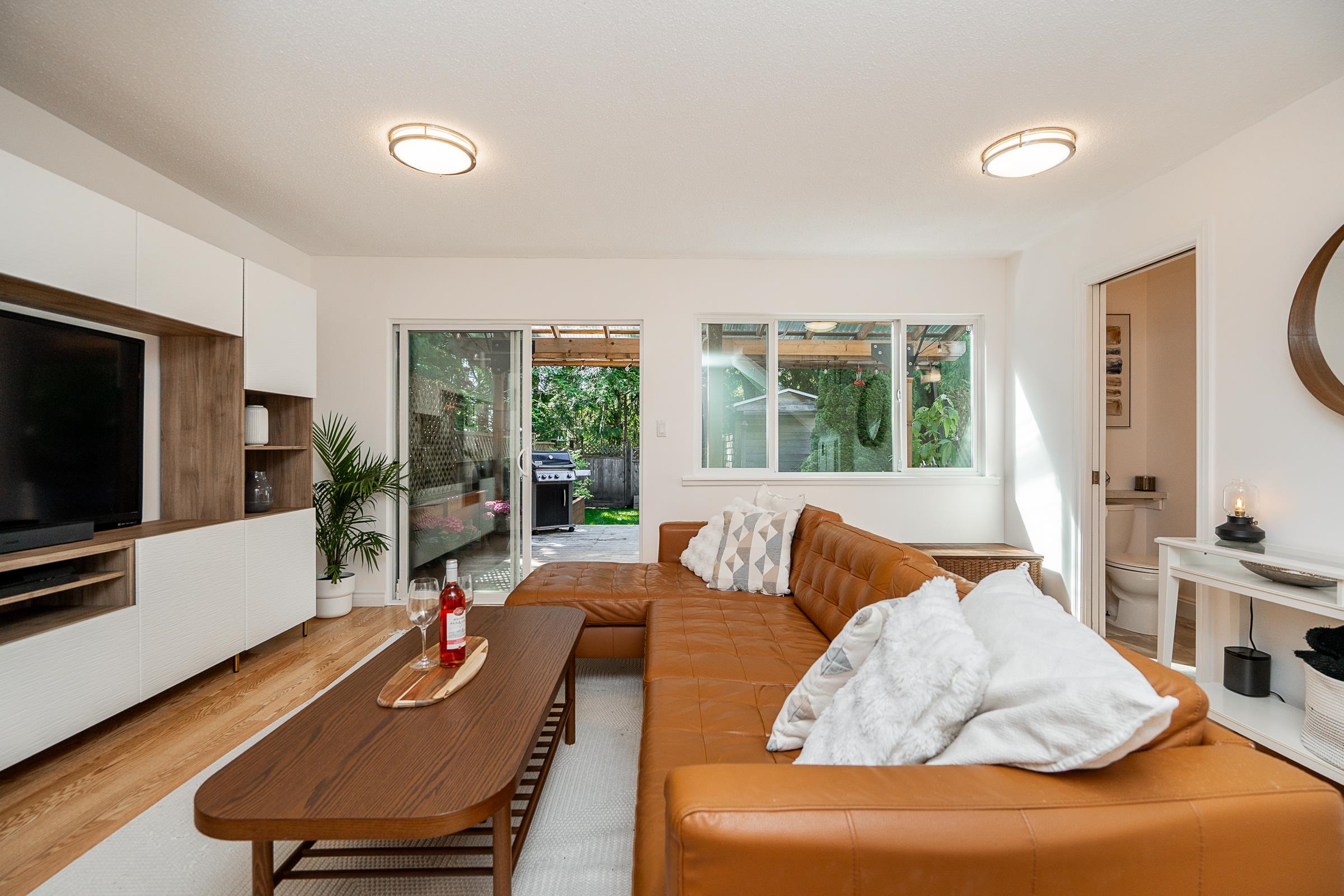 12108 Schmidt Crescent