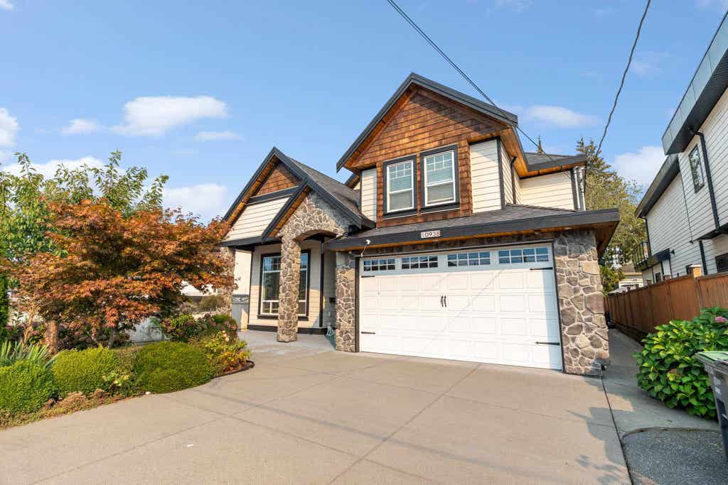 Photo of 10938 131a Street, Surrey, BC V3T 3R7 (MLS # R3149385)