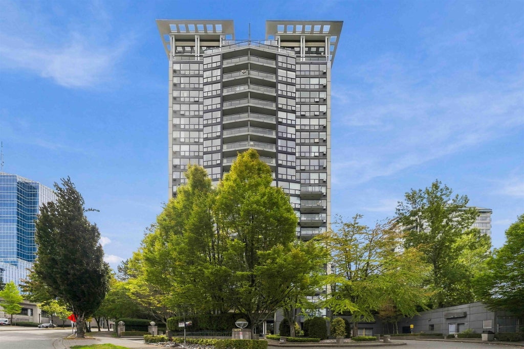 Photo of 10899 University Drive #504, Surrey, BC V3T 5V2 (MLS # R3172243)