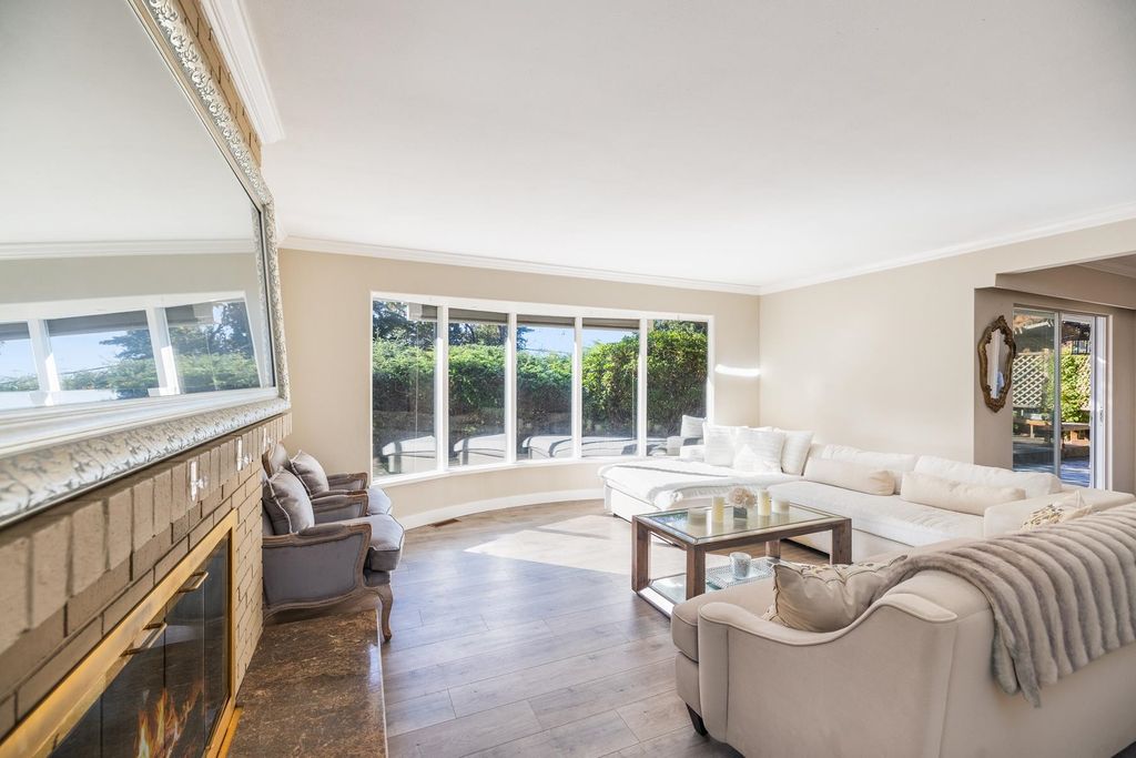 listing image 1102882718502261452