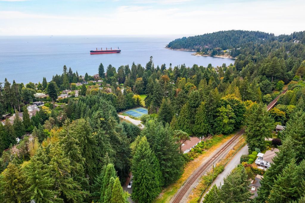 listing image 1109450162949176624