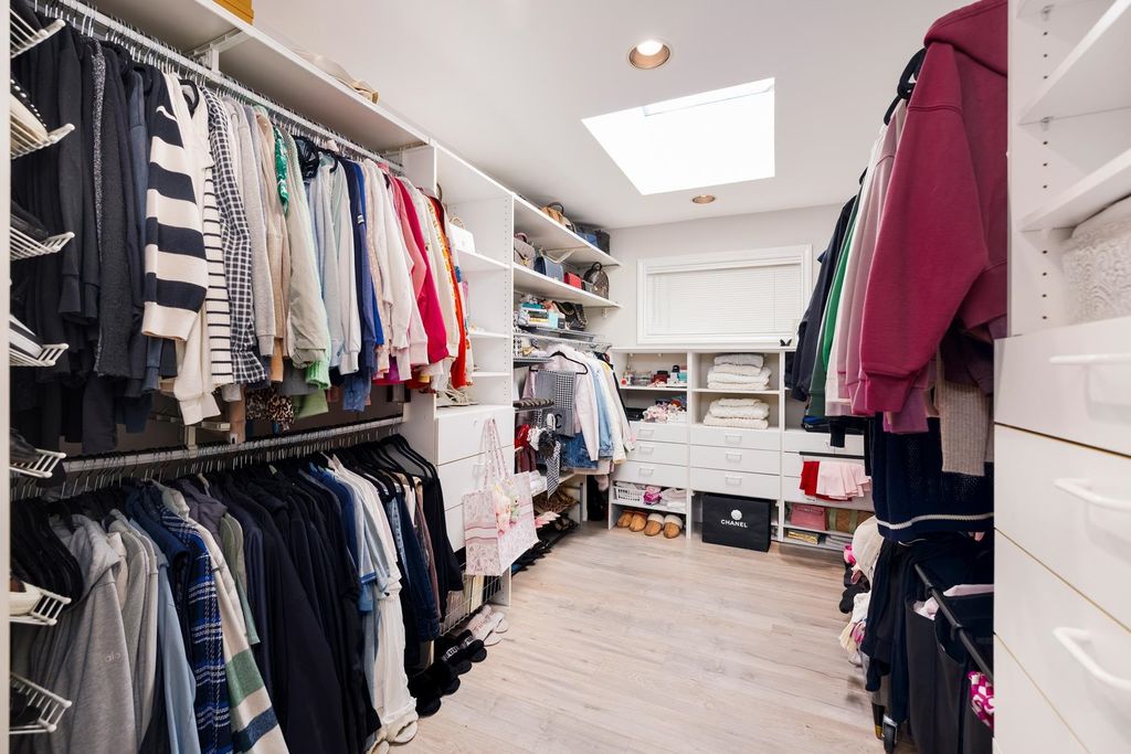 listing image 1103311642026862094