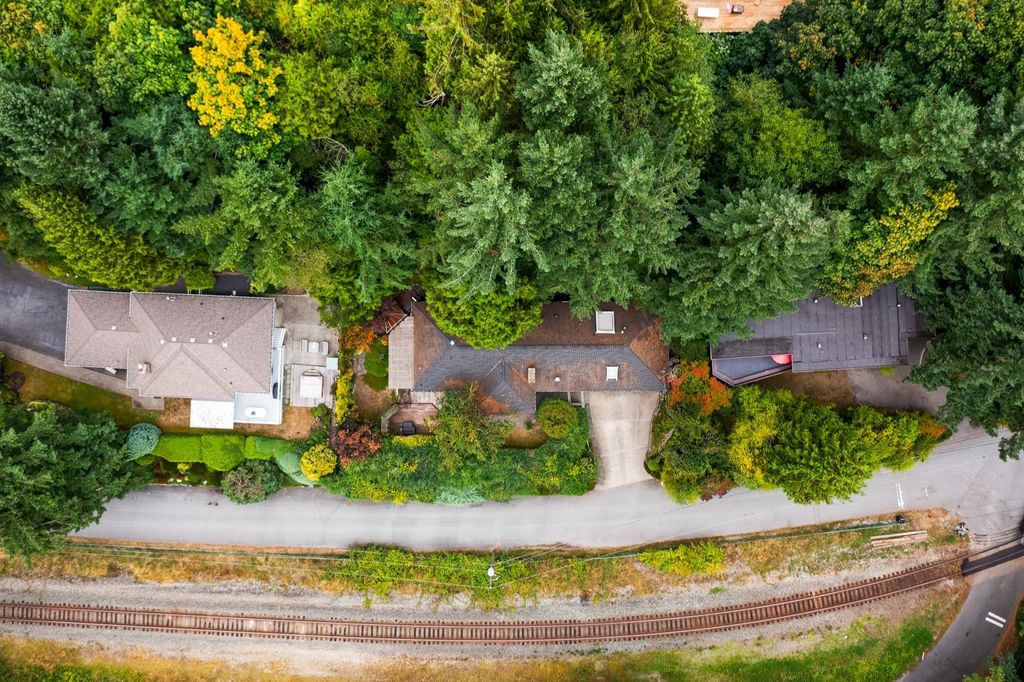 listing image 1105961288789079812