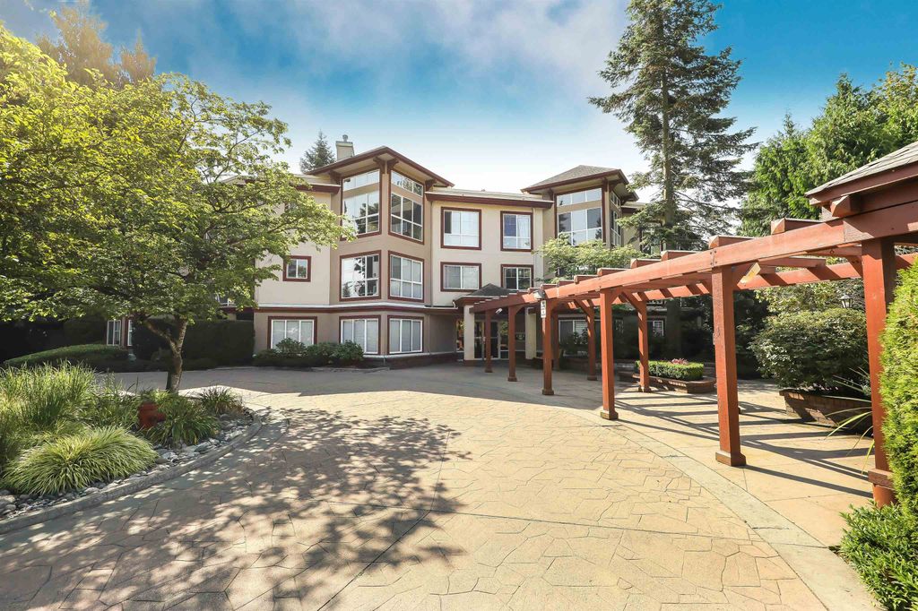 Photo of 15342 20th Avenue #302, Surrey, BC V4A 2A3 (MLS # R3148820)