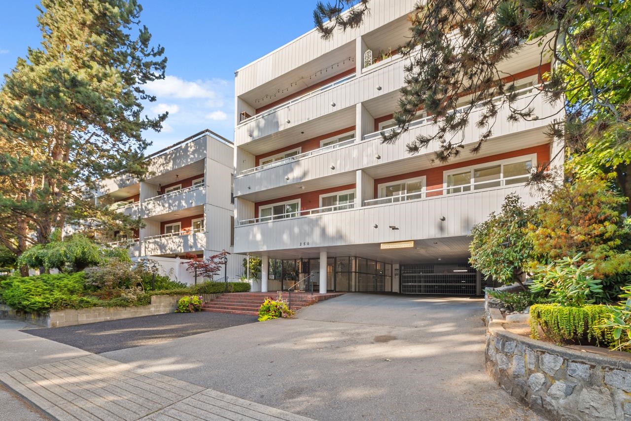 250 W 1st Street 314