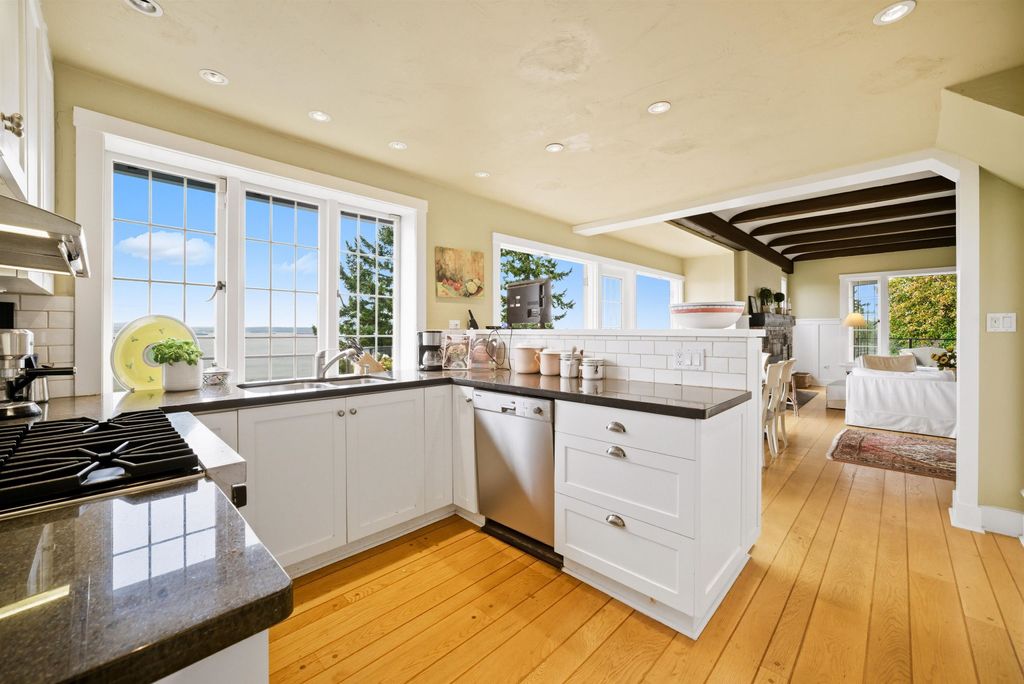 listing image 1108351800443644336