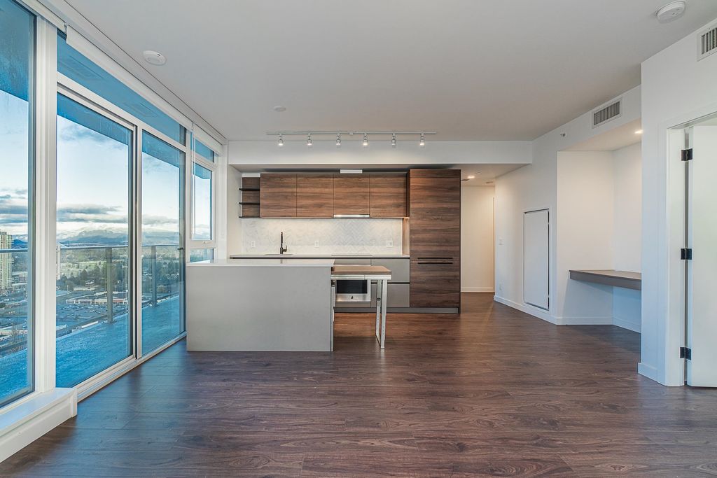 listing image 1109116912428091243