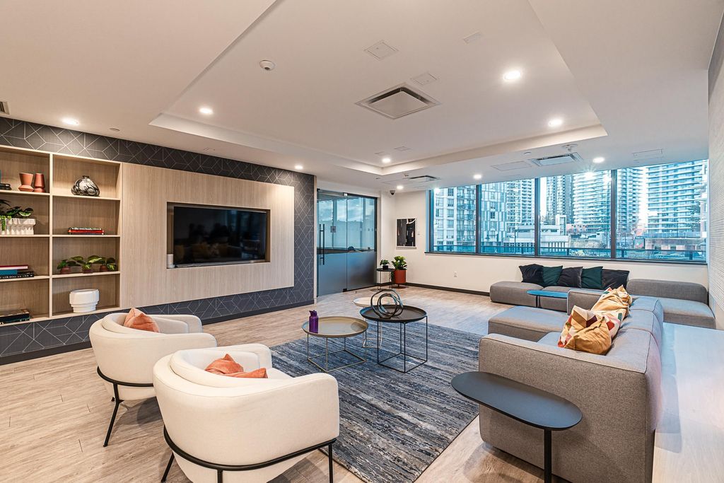 listing image 1103137991712900991