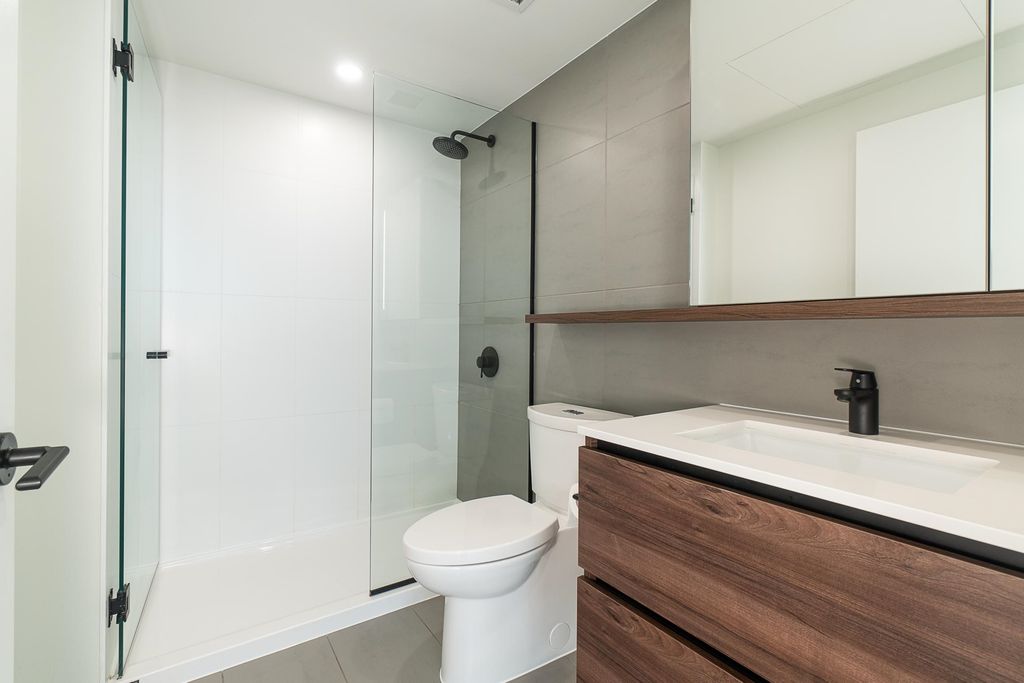 listing image 1105584214692891337