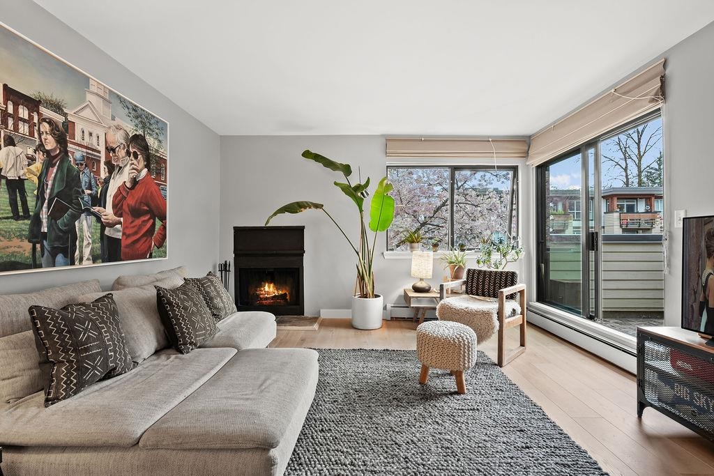 3275 Mountain Highway 305