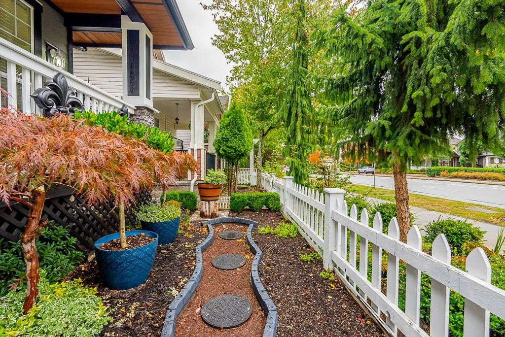 Photo of 19879 72 Avenue, Langley, BC V2Y 3J2 (MLS # R3000024)