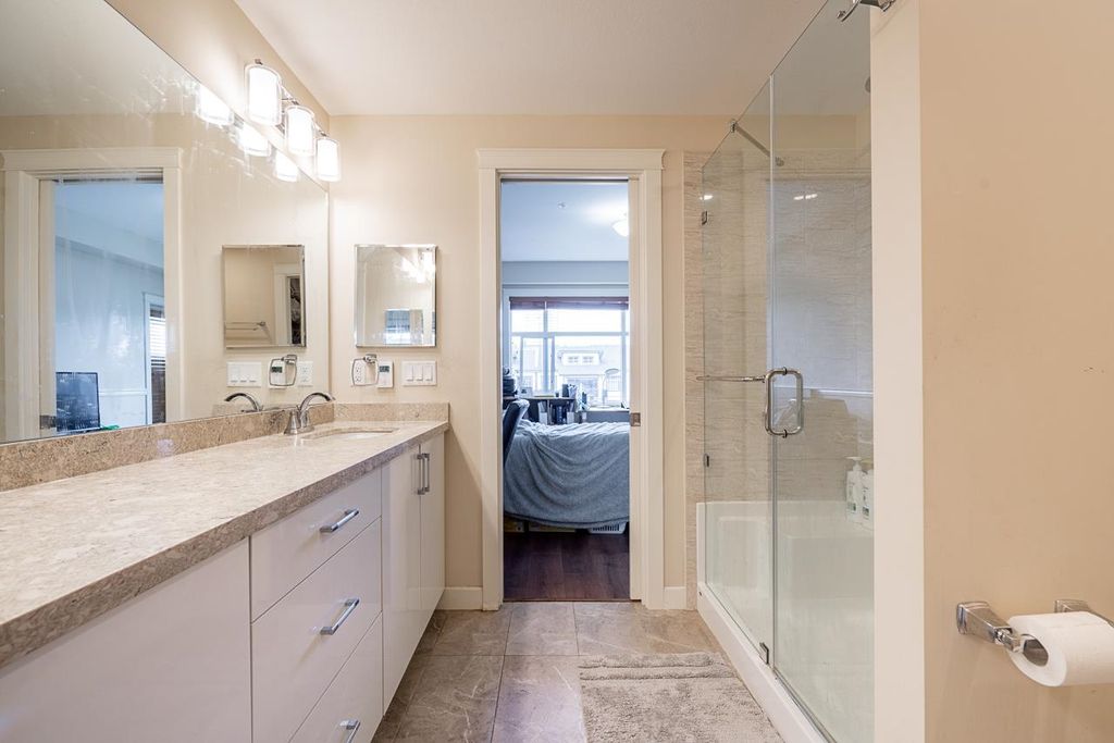 listing image 1101056539411441505