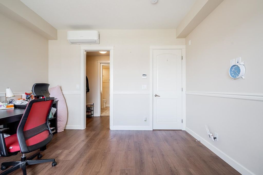 listing image 1108892954611285469
