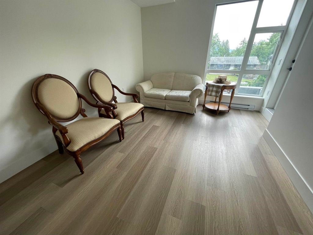 listing image 1109806229553592699